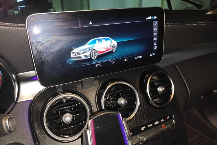 奔驰C级 2020款 改款 C 260 L 运动版局部细节16