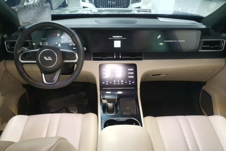 理想汽车 理想ONE 2020款 增程6座版中控内饰12