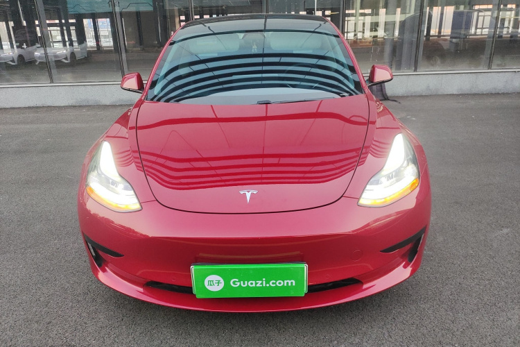 特斯拉 Model 3 2021款 标准续航后驱升级版车身外观2
