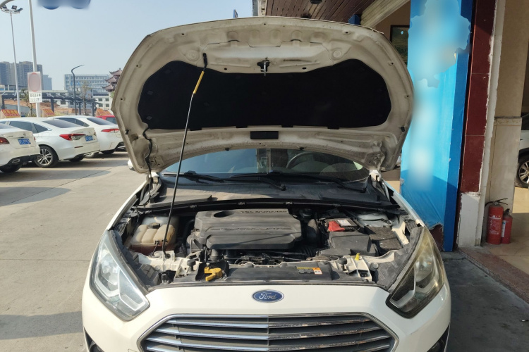 福特 福睿斯 2015款 1.5L 自动时尚型机舱底盘24