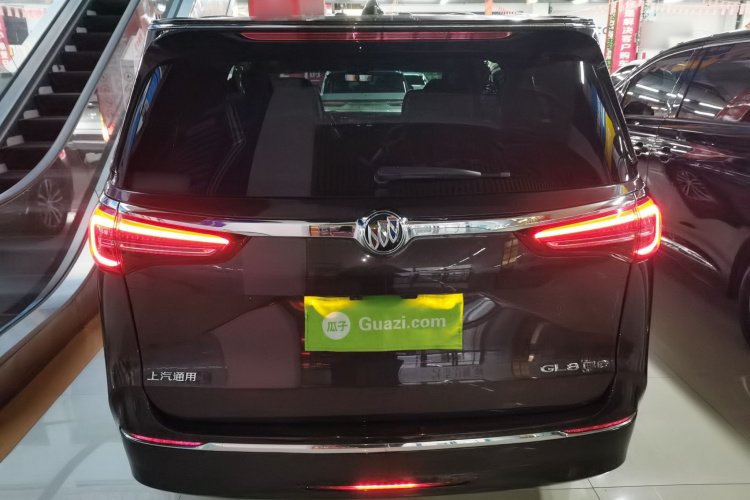 别克GL8 2021款 ES陆尊 653T 尊享型车身外观6