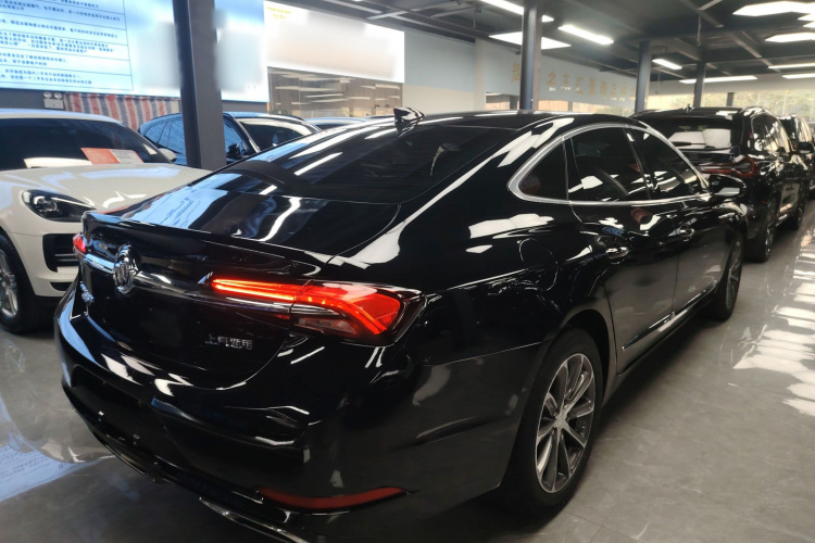 别克 君越 2022款 652T 豪华型车身外观7