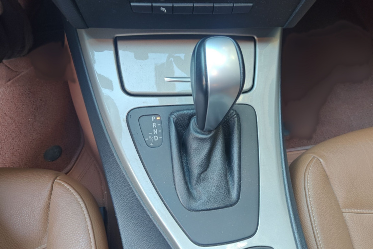 宝马3系(进口) 2010款 320i豪华型局部细节18