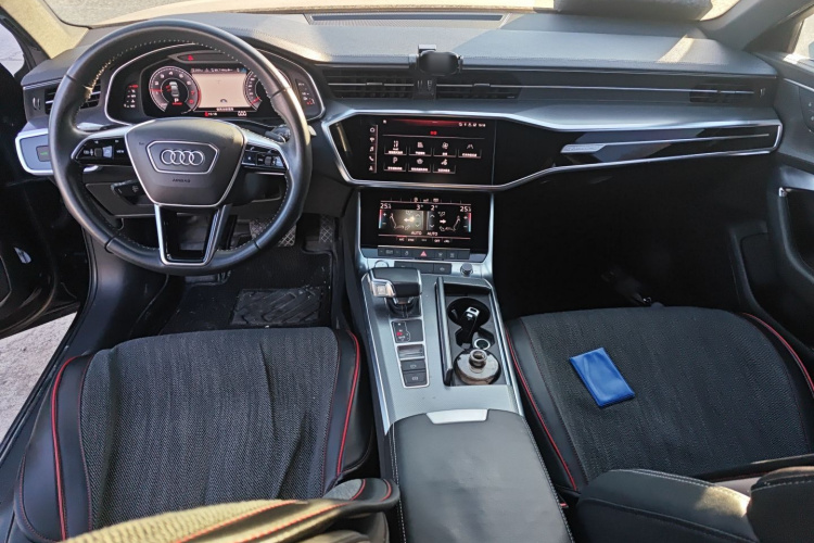 奥迪A6L 2019款 45 TFSI quattro 臻选动感型中控内饰12
