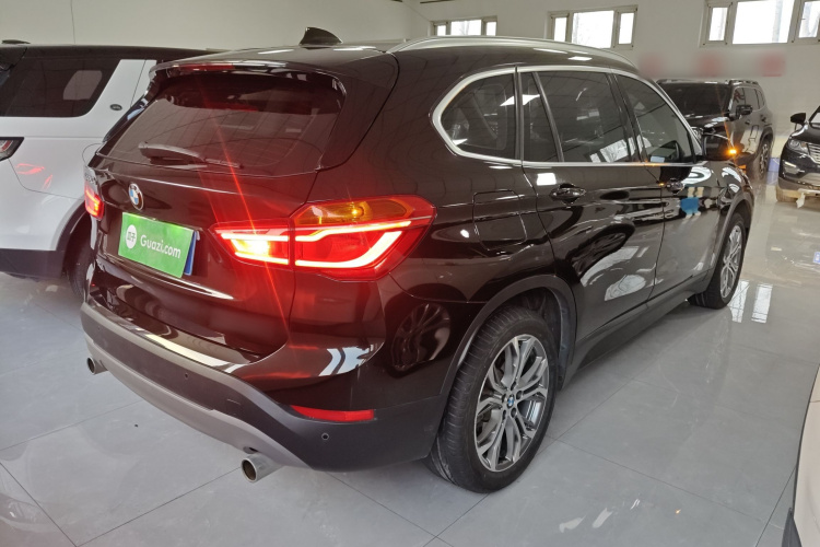 宝马X1 2019款 sDrive20Li 领先型车身外观7