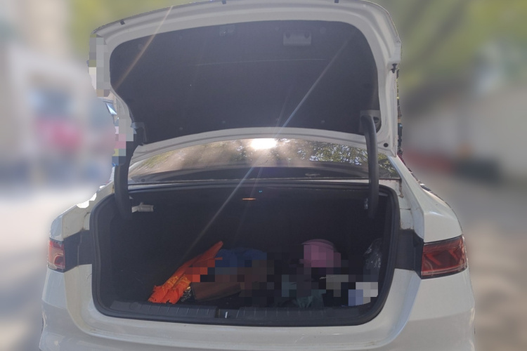 比亚迪 秦PLUS 2023款 冠军版 DM-i 55KM领先型中控内饰23