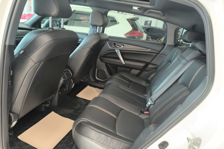 本田UR-V 2020款 240TURBO 两驱致悦版中控内饰21