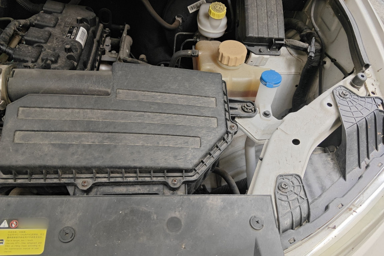 五菱汽车 五菱宏光 2018款 1.5L S舒适型L2B局部细节9007