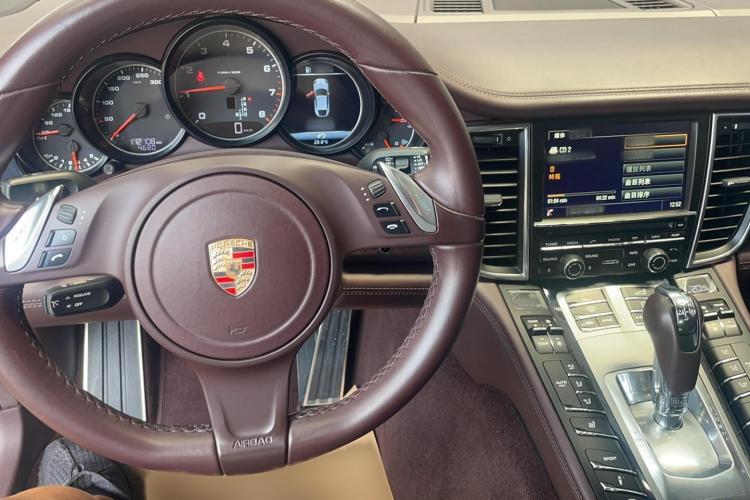 保时捷 2014款 Panamera 4 3.0T中控内饰13