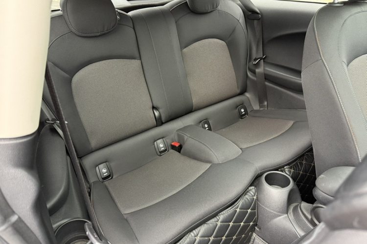 MINI 2019款 1.5T ONE PLUS中控内饰7014