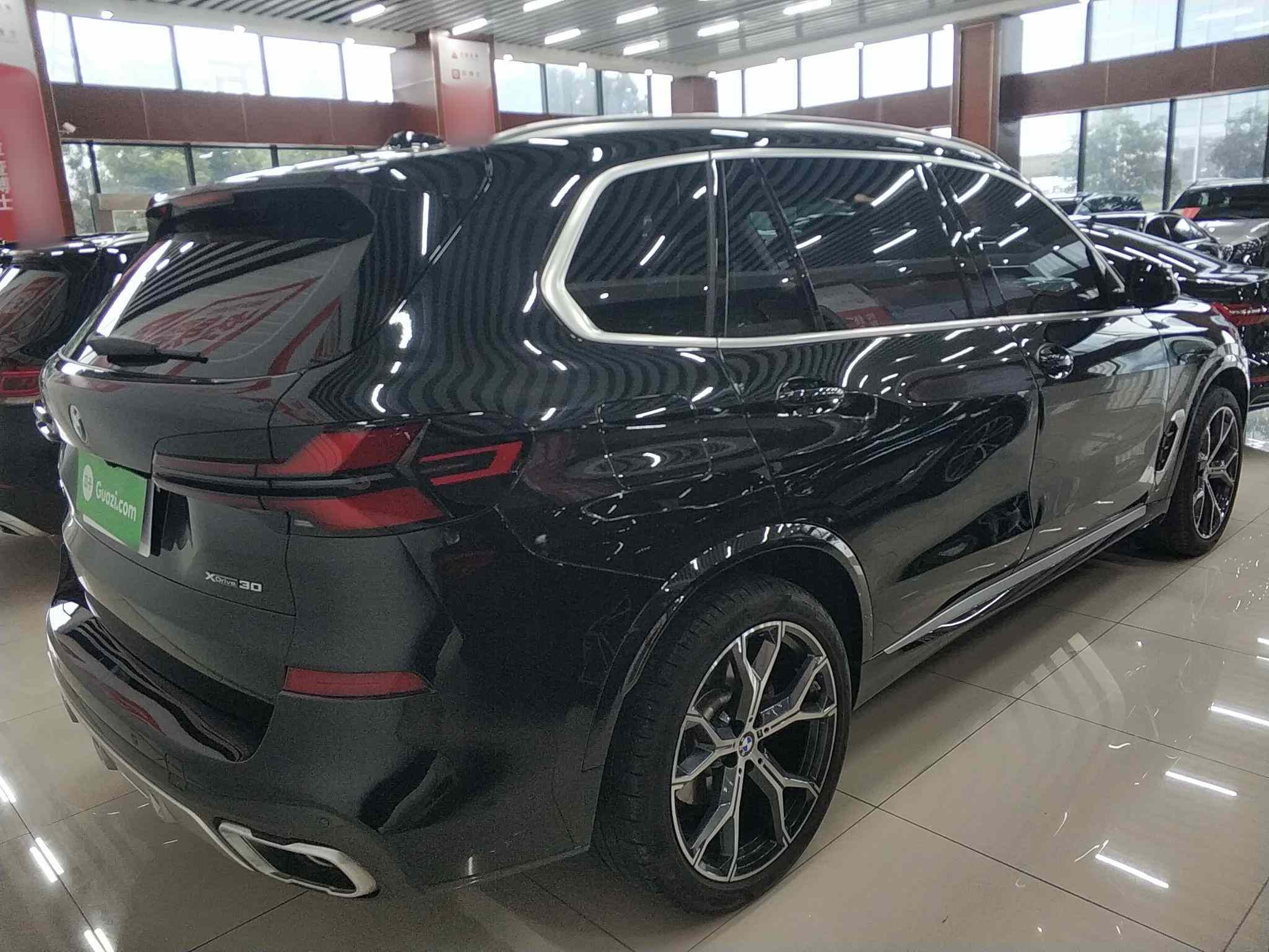 宝马X5 2023款 xDrive 30Li 尊享型M运动套装(4)