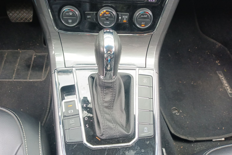 大众 帕萨特 2016款 280TSI DSG尊荣版局部细节18