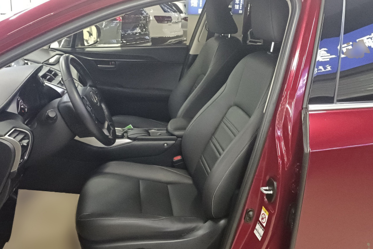 雷克萨斯NX 2016款 200 全驱 锋尚版中控内饰19