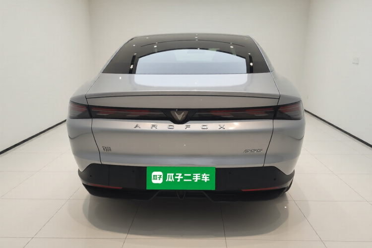 ARCFOX极狐 极狐 阿尔法S5 2025款 560PRO 185kW车身外观6
