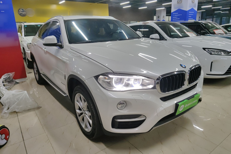 宝马X6 2015款 xDrive35i 领先型车身外观3
