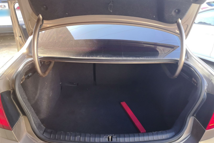 大众 宝来 2015款 质惠版 1.6L 手动舒适型局部细节23