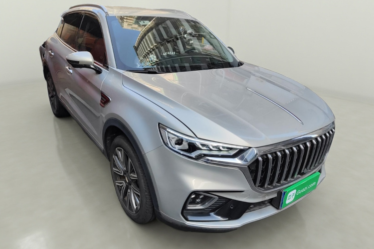 红旗HS5 2022款 2.0T 智联旗享四驱版车身外观3