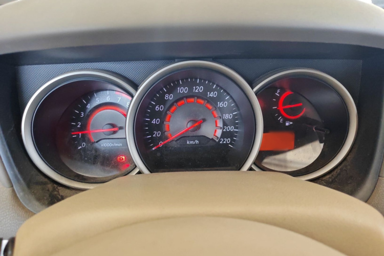 日产 轩逸 2012款 经典 1.6XE 手动舒适版局部细节14