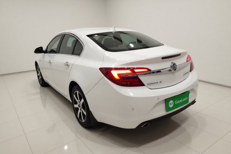 别克 君威 2015款 1.6T 精英技术型车身外观5