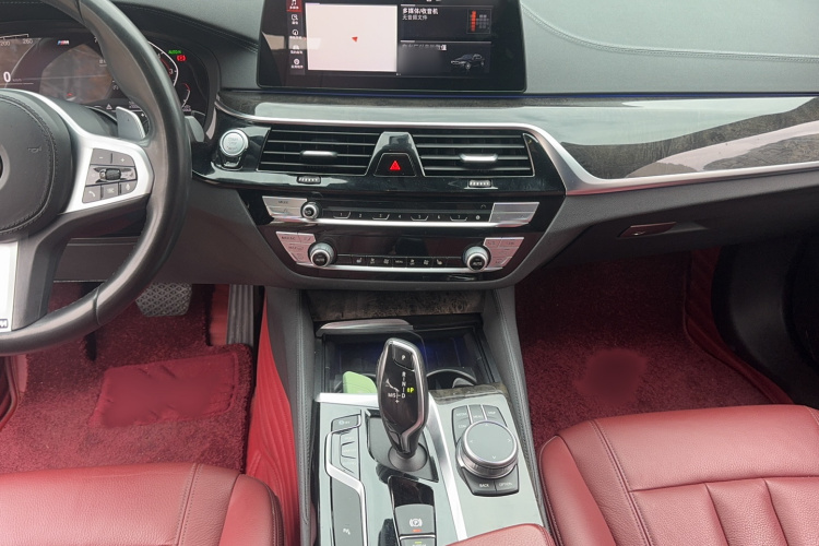 宝马5系 2020款 530Li 领先型 M运动套装局部细节16