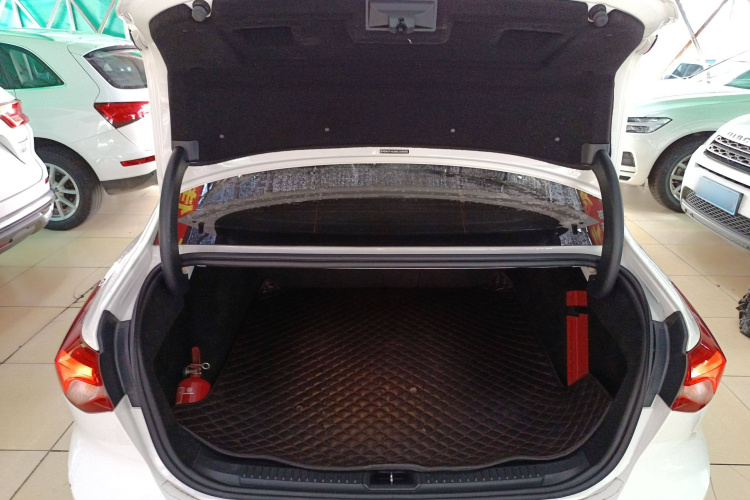 福特 福克斯 2021款 三厢 EcoBoost 180 自动锋潮型中控内饰23