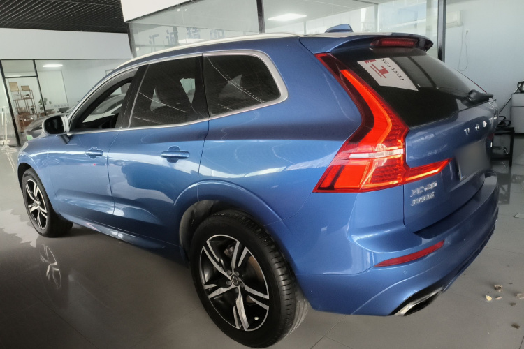 沃尔沃XC60 2019款 T5 四驱智远运动版 国VI车身外观4