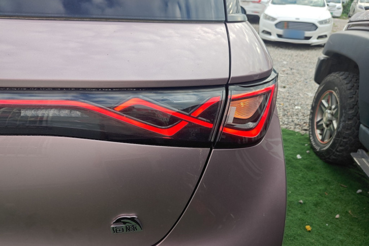 比亚迪 海豚 2021款 405km 时尚版车身外观9