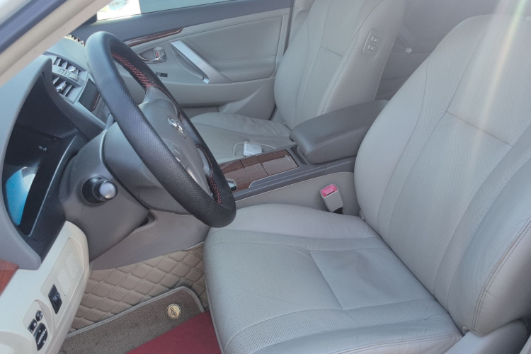 丰田 凯美瑞 2013款 200G 经典豪华版中控内饰19