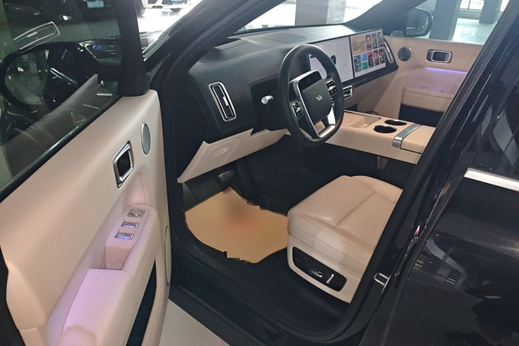 理想汽车 理想L8 2023款 Pro中控内饰7003