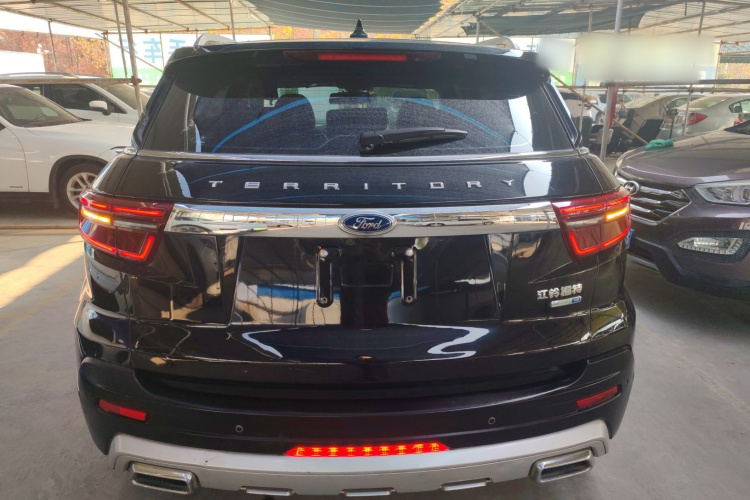 福特 2020款 领界S EcoBoost 145 CVT铂领型车身外观6