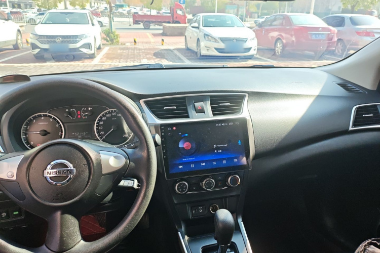 日产 轩逸 2022款 经典 1.6XE CVT舒适版中控内饰12