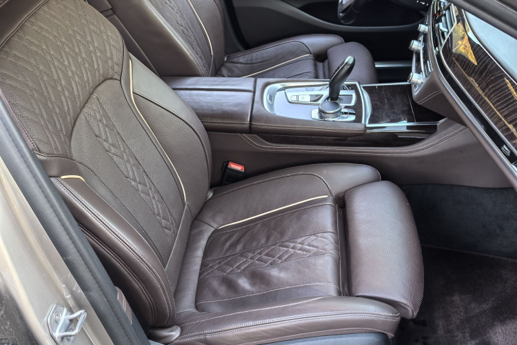 宝马7系 2017款 740Li xDrive 豪华型中控内饰7011