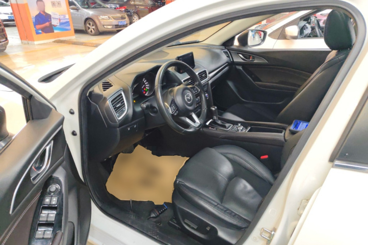 马自达3 昂克赛拉 2017款 三厢 2.0L 自动尊贵型 国V中控内饰20