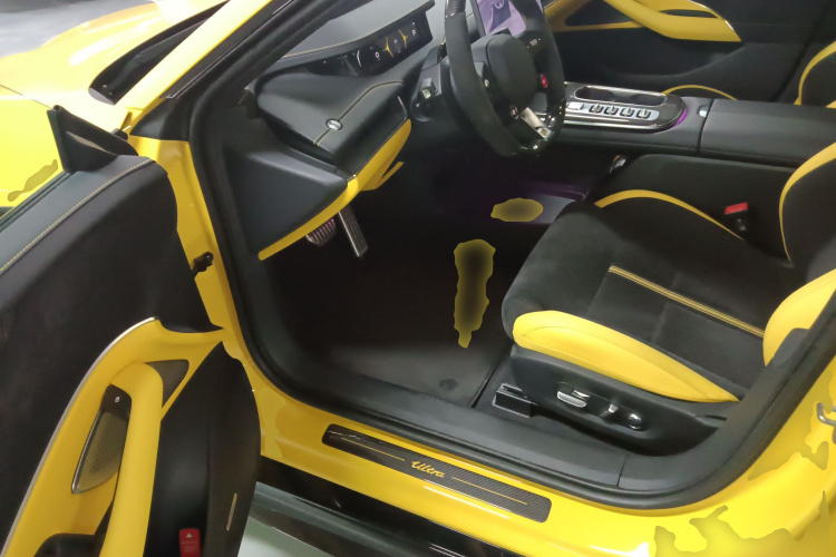 小米汽车 小米SU7 Ultra 2025款 Ultra中控内饰7003