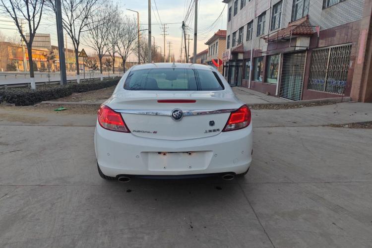 别克 君威 2013款 1.6T 自动精英运动版车身外观6004