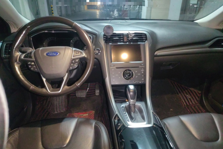 福特 蒙迪欧 2013款 2.0L GTDi240豪华运动型中控内饰7002