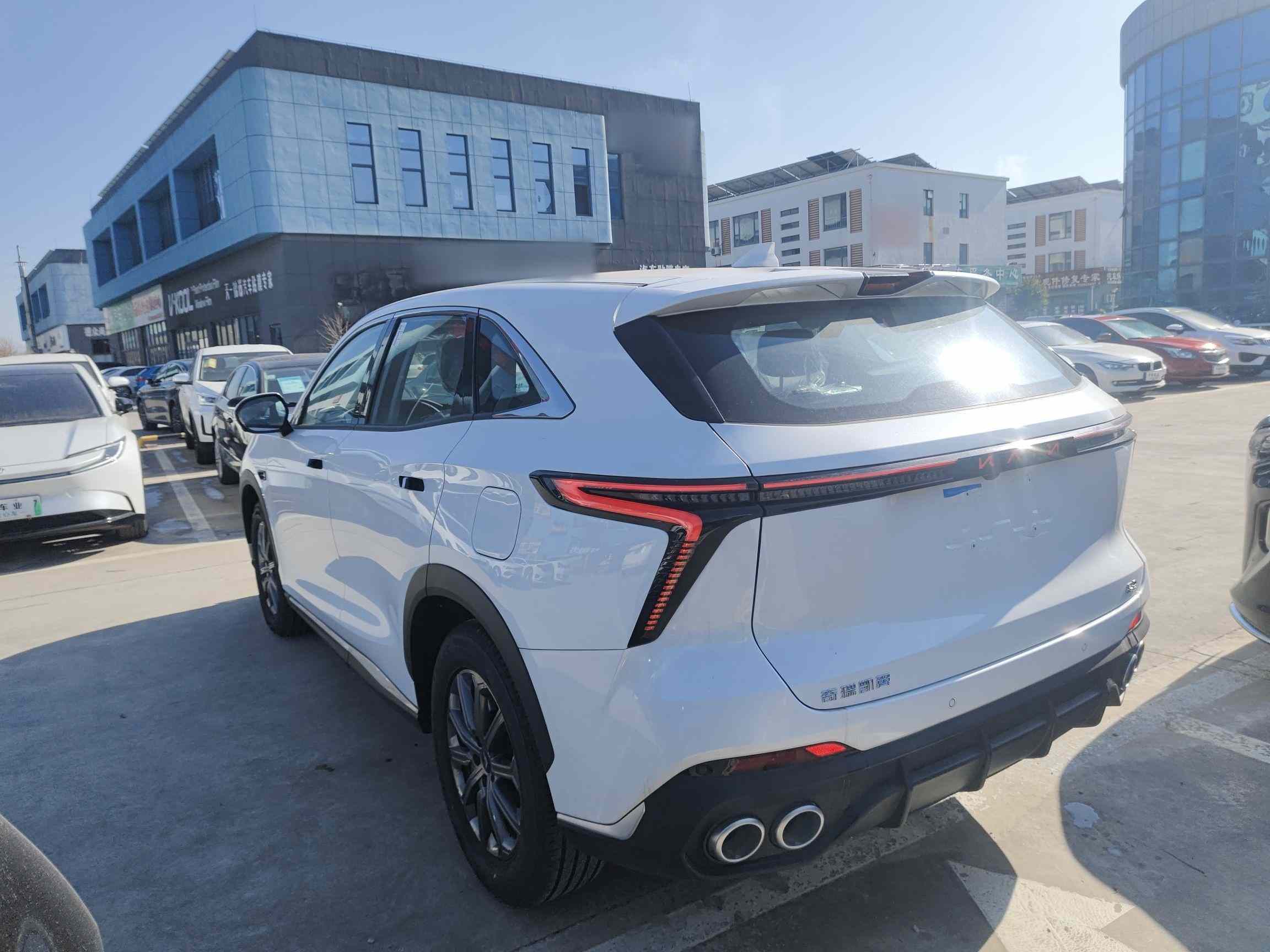 凯翼昆仑 2025款 1.5T 山峰版 5座(3)