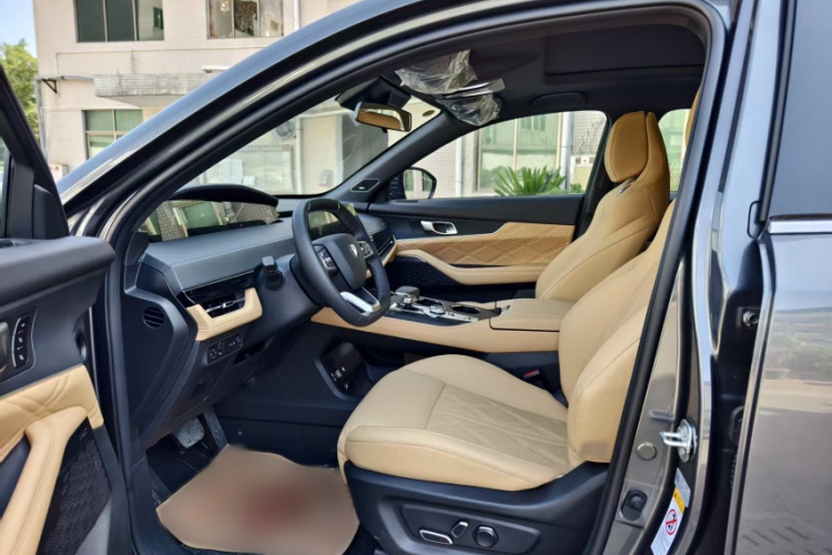 长安UNI-K 2024款 2.0T 两驱全球行版中控内饰7005