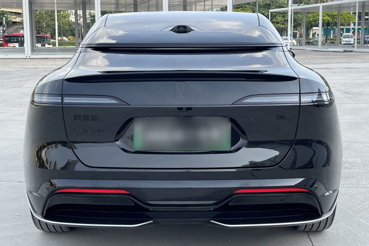 阿维塔06 2025款 Max增程版车身外观6004