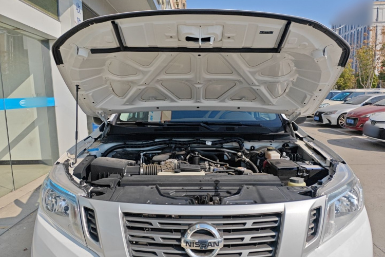 日产 纳瓦拉 2021款 2.5L 改款 手动两驱舒适型QR25局部细节24