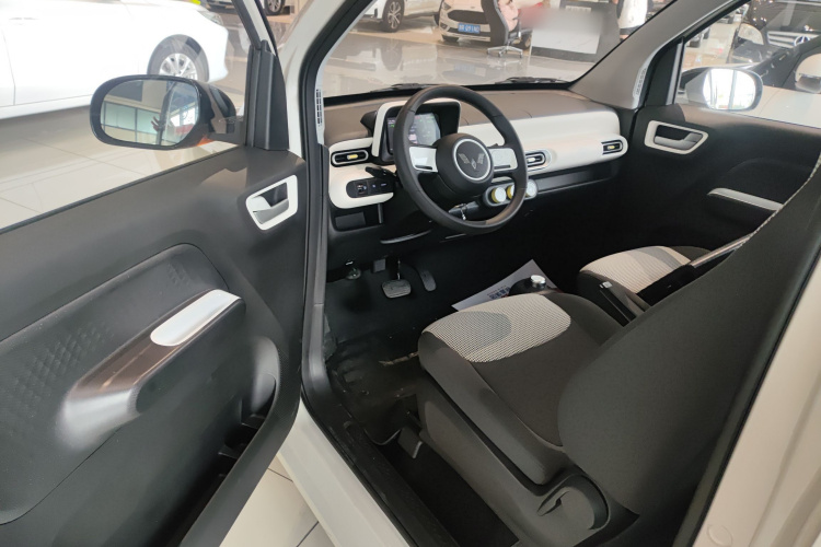 五菱汽车 宏光MINIEV 2024款 第三代 215km 青春版中控内饰20