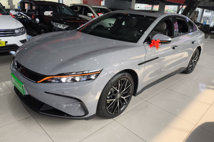 比亚迪 汉 2025款 DM-i 125KM尊贵型车身外观4