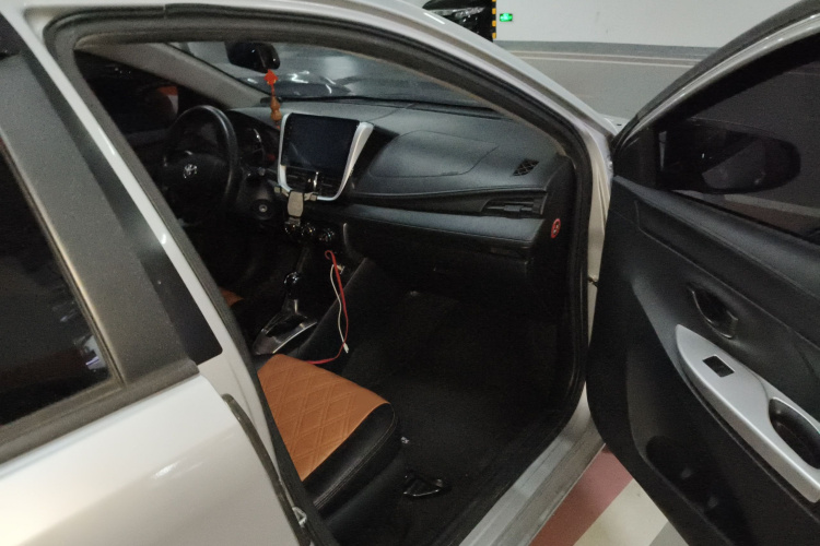 丰田 威驰FS 2017款 1.5L CVT锋驰版局部细节9005