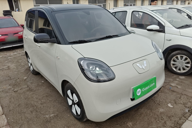 五菱汽车 宏光MINIEV 2025款 四门版 臻享+款车身外观3