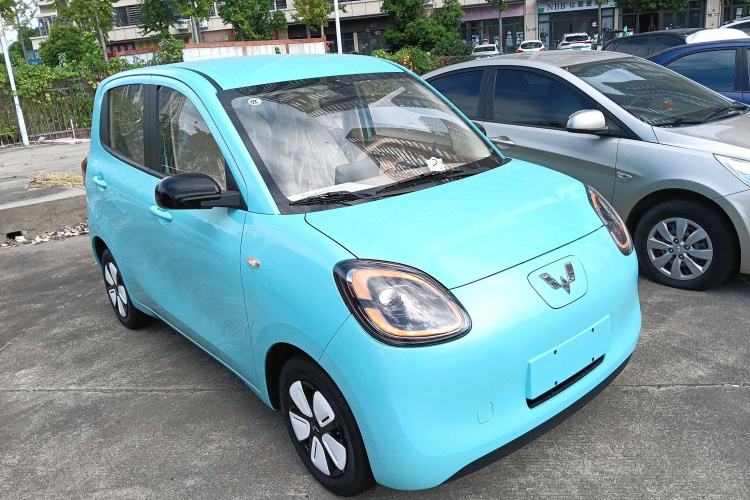 五菱汽车 宏光MINIEV 2025款 四门版 臻享款车身外观3