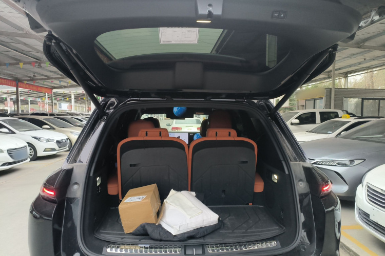 理想汽车 理想L8 2024款 Ultra局部细节23