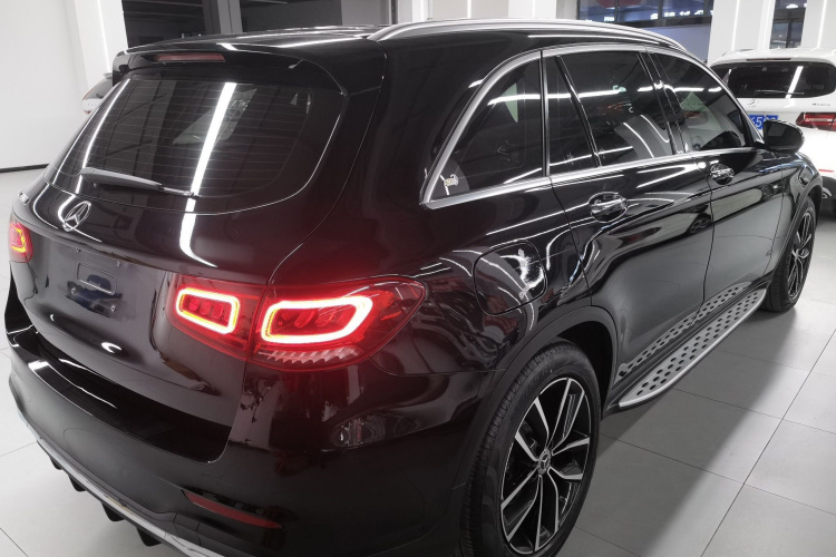 奔驰GLC 2022款 改款 GLC 300 L 4MATIC 动感型车身外观7
