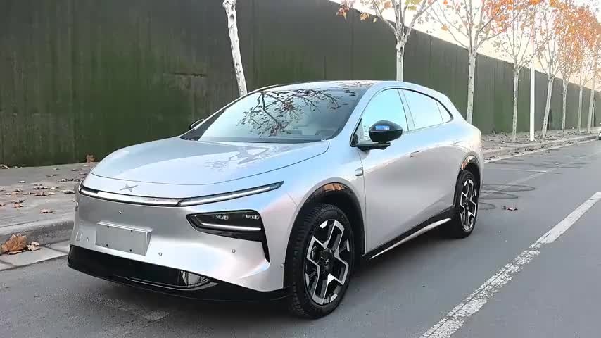 小鹏G7 2025款 702 超长续航 Max实拍1