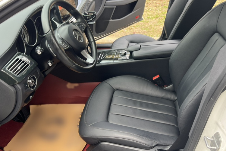 奔驰CLS 2015款 CLS 260中控内饰7002
