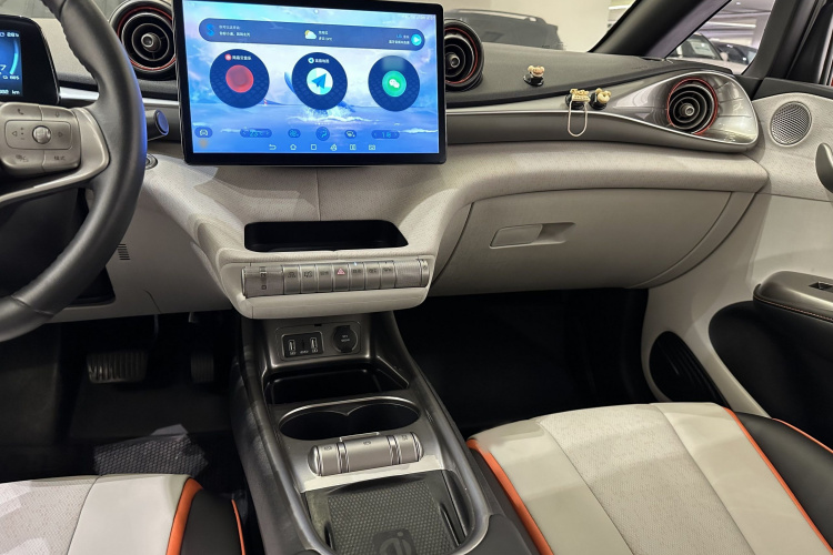 比亚迪 海豚 2021款 401km 骑士版中控内饰7006